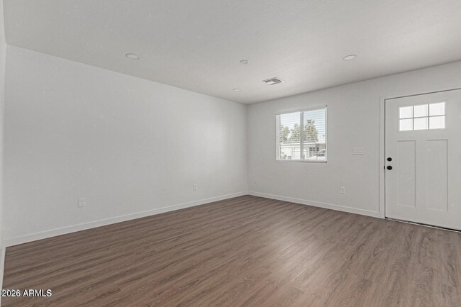 Foto del edificio - 336 S 98th St