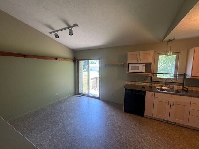 Foto del edificio - 1574 76th St SW
