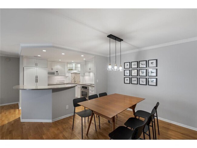 Foto del edificio - 2885 Knox Ave S