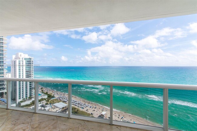 Building Photo - 1800 S Ocean Dr