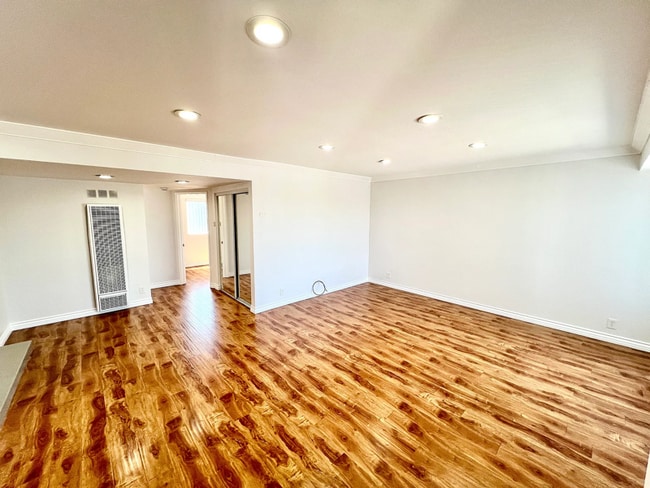 Photo - 924 Gaviota Ave Apartment