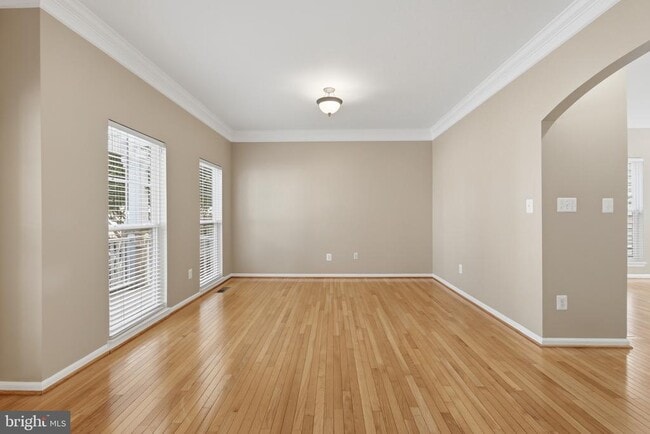 Building Photo - 9135 Stonegarden Dr