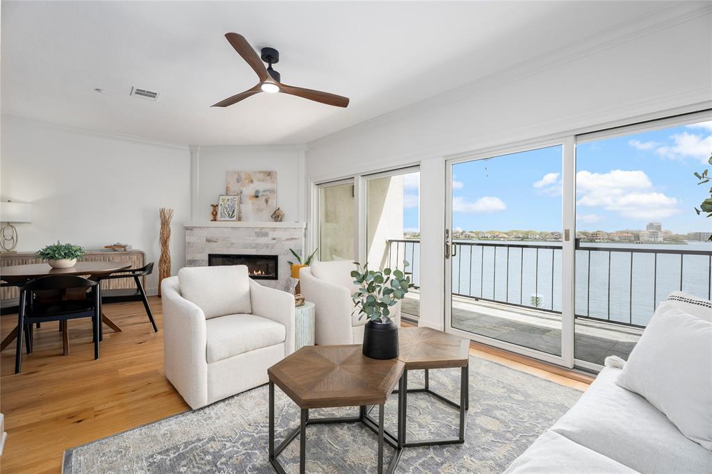 Foto principal - 401 Lakeside Ln