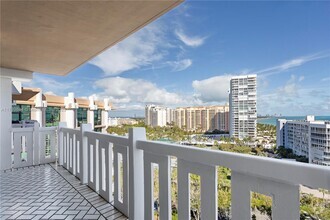 Building Photo - 1121 Crandon Blvd
