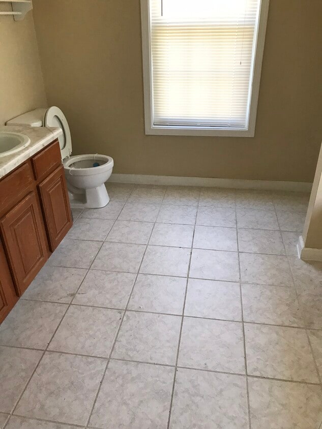 Master Bath - 4612 Egret Ct