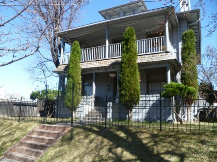 Primary Photo - 1454 Williams St