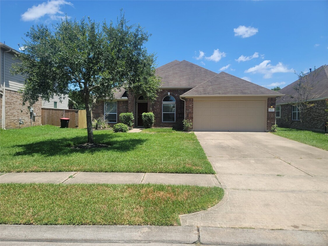Foto principal - 1010 Hannah Falls Ln
