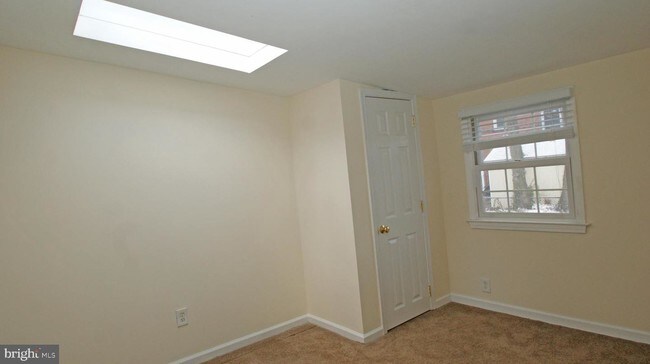 Building Photo - 737 Berwyn Ave