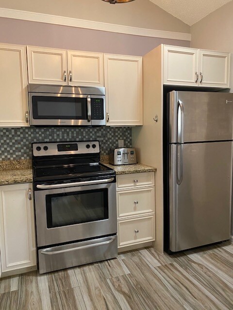 Foto del edificio - 416 Buttonwood Pl