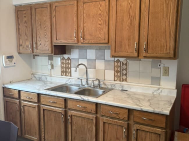 Building Photo - 1376 Wentworth Ave