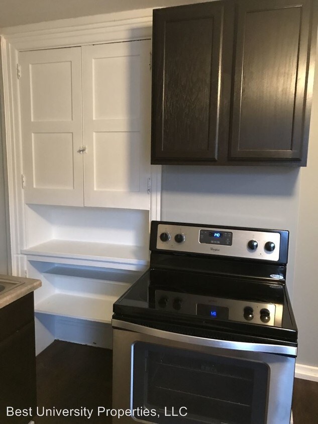 Foto del edificio - 13 N Maple Ave