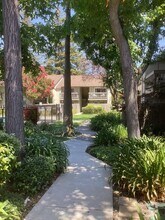 Building Photo - 2560 Walnut Blvd
