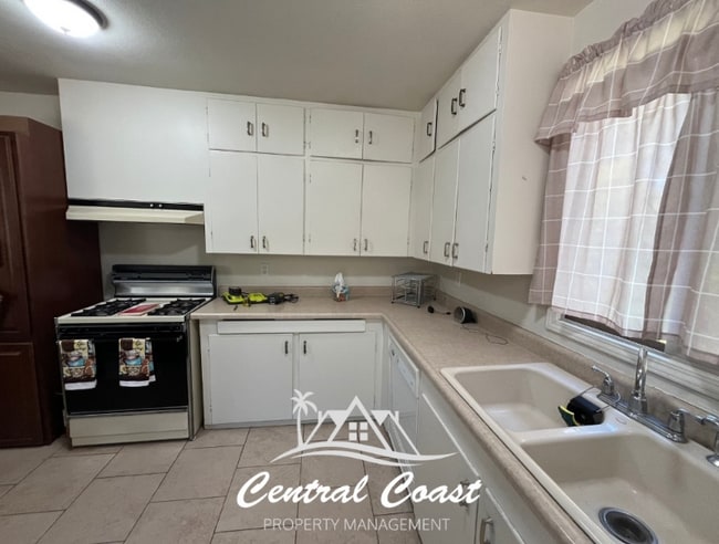 Foto del edificio - 0 E Newlove Dr