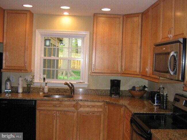 Foto del edificio - 4218 Shannon Hill Rd