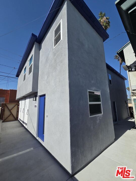 Foto del edificio - 5353 1/2 S Harcourt Ave