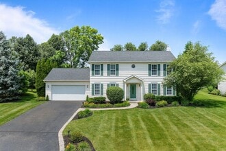 Building Photo - 406 Lakewood Dr