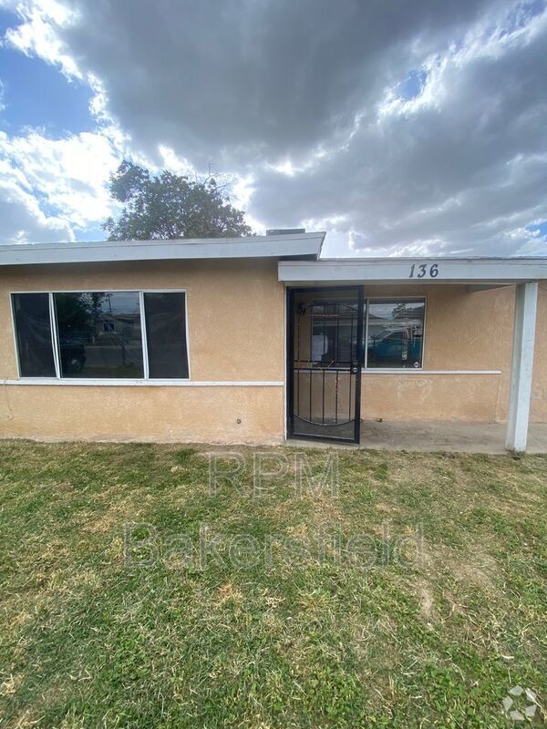 Mayflower Townhouses for Rent Bakersfield, CA 1 Townhouses