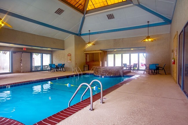 Countryside Village Apartments Moore, OK
