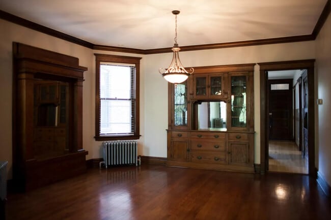 Foto del edificio - 4220 N Winchester Ave