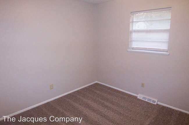 Building Photo - 3 br, 2 bath House - 3044 N. Pierce