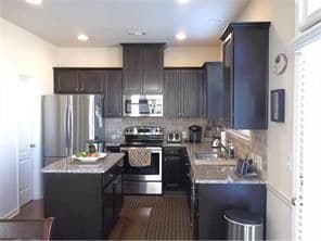 Building Photo - 2364 Attewood Dr