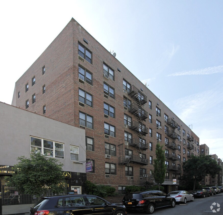 Primary Photo - 1333 E 18th St