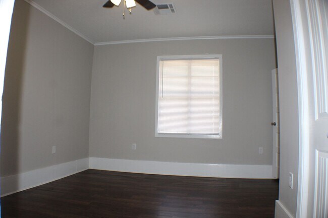 Foto del edificio - Home for rent!