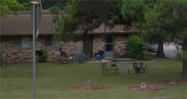 Foto del edificio - 1383 W 6th St