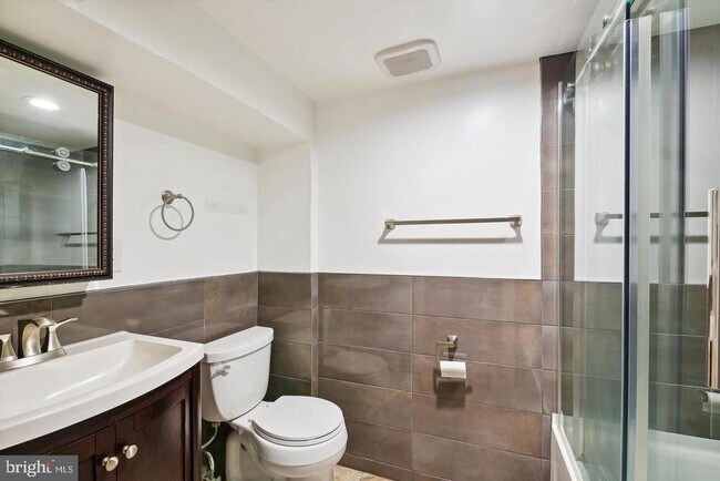 Foto del edificio - 1601 Thetford Rd