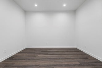 Building Photo - 1069 Dancing Feather St