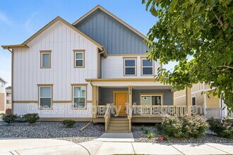 Building Photo - 2856 S Fox Ct