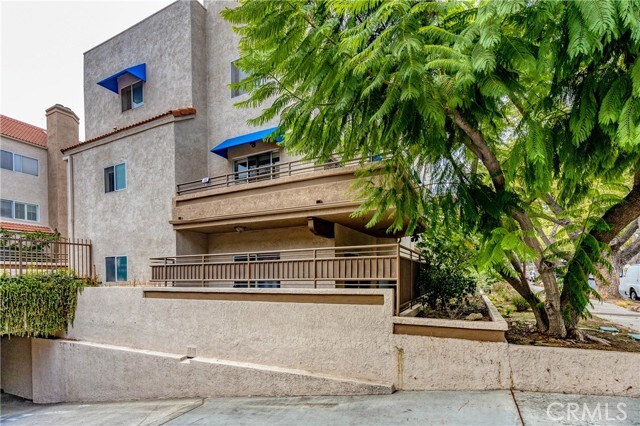 Building Photo - 501 E Del Mar Blvd