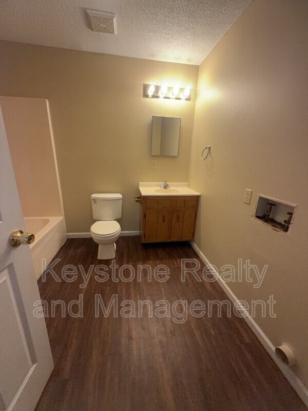Building Photo - 1375 Thompsonville Ln