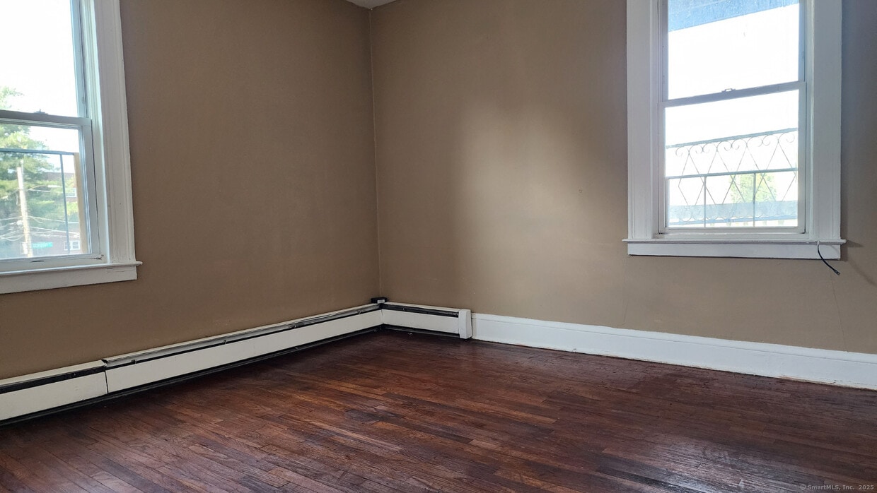 Building Photo - 30 Dorothy St