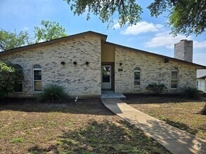 Building Photo - 2917 Haymeadow