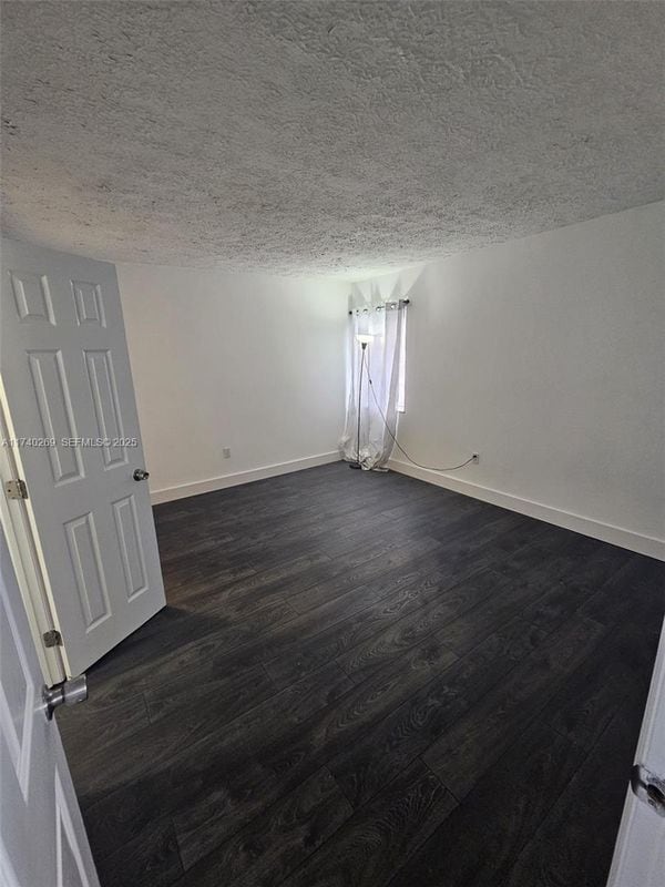 Foto del edificio - 6055 W 19th Ave