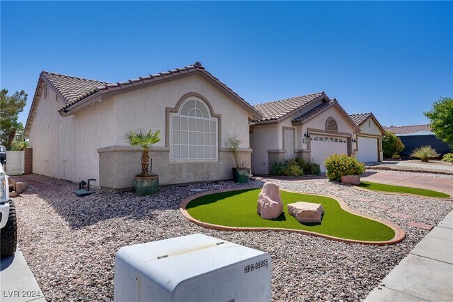 Foto del edificio - 1030 Kings View Ct