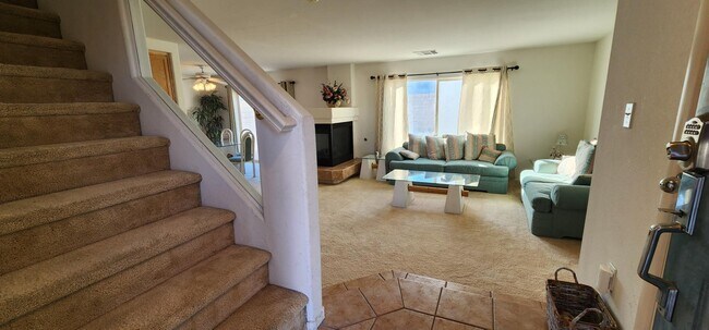 Foto del edificio - 1687 E Balsam Mist Ave