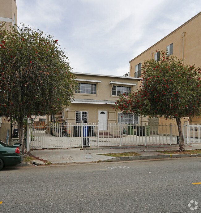 Foto del edificio - 914 S Harvard Blvd
