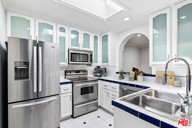 Foto del edificio - 916 N Alfred St