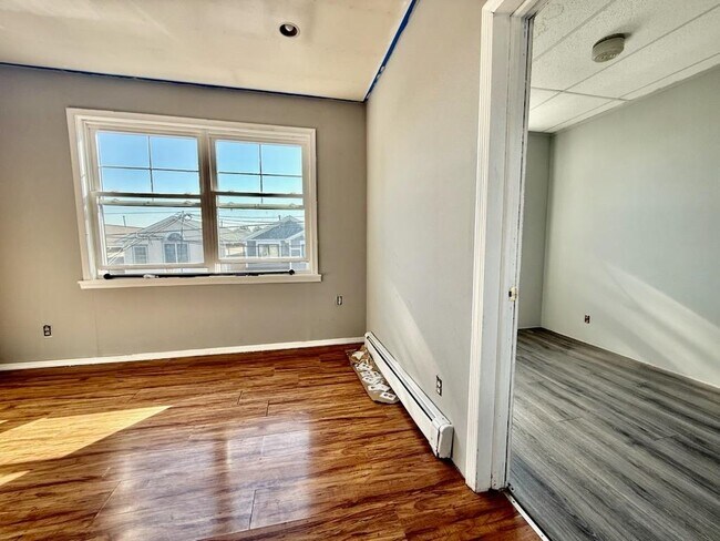 Foto del edificio - 341 Lembeck Ave