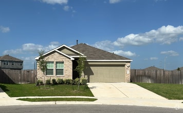 Building Photo - 614 Waterway Ave