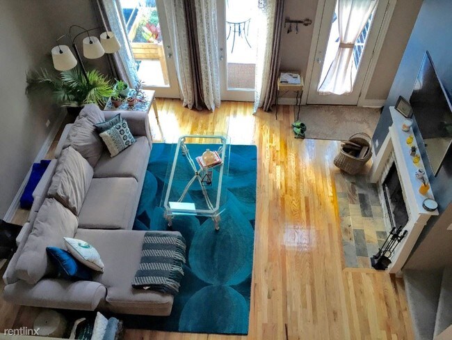 Foto del edificio - 2 br, 2 bath Condo - 2843 N Lincoln Ave 210