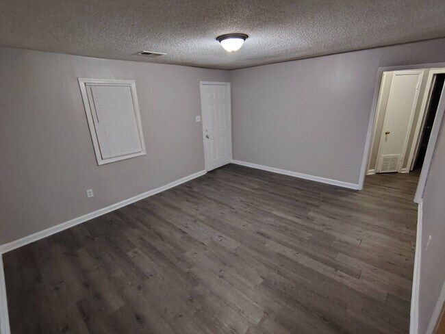 Foto del edificio - 2659 Windsor Pkwy