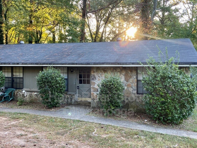 Primary Photo - 7616 Bishop Dr