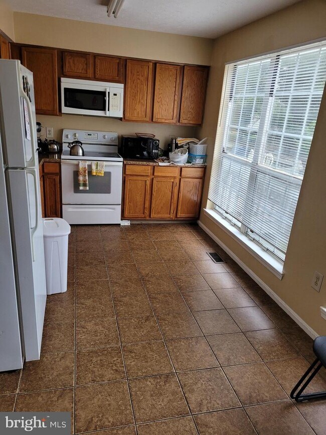 Foto del edificio - 7251 Morrison Dr