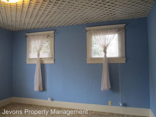 Foto del edificio - 2205 Summitview Ave