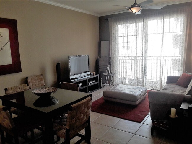 Building Photo - ANNUAL TURNKEY FURNISHED downtown Sarasota in luxury condominium!