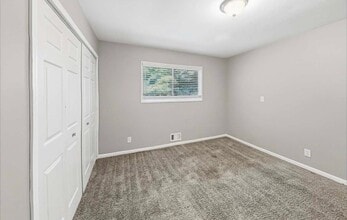 Building Photo - 4627 Barhill Dr