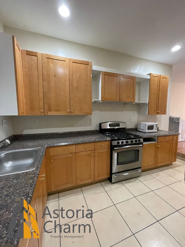 Foto del edificio - 422 E 21st St